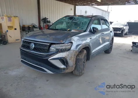 2022 Volkswagen Taos 1.5T S z USA, uszkodzony, nr VIN 3VVMX7B2XNM035591